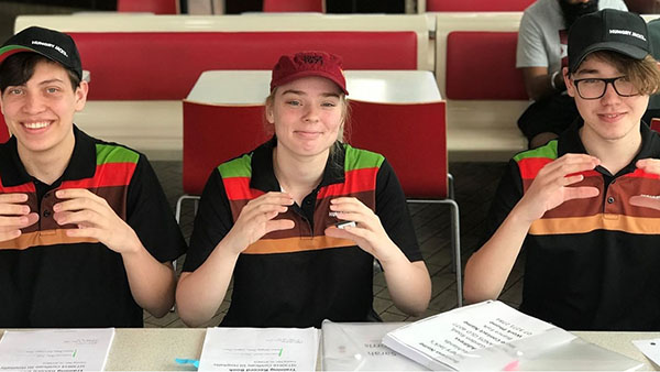 certificate iii in hospitality traineeship