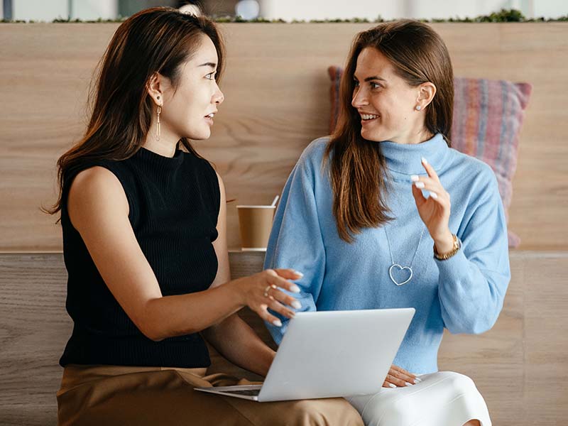 How to Communicate Effectively with Trainers, Supervisors and Colleagues How to Communicate Effectively with Trainers, Supervisors and Colleagues